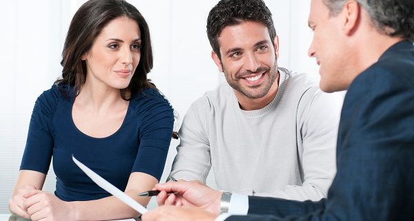 Parenting coordinator meeting with couple